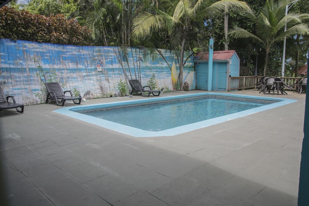 Pelican Beachfront Hotel เอสเตริโญส เอสเต ภายนอก รูปภาพ